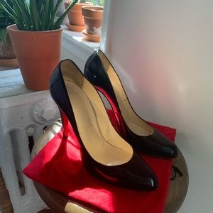 CHRISTIAN LOUBOUTIN Patent leather Eloise pumps